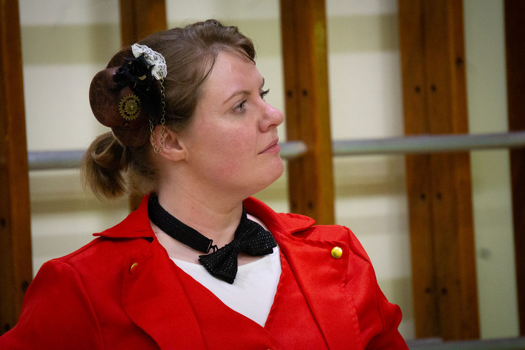 Ringmaster / Miss Blinder